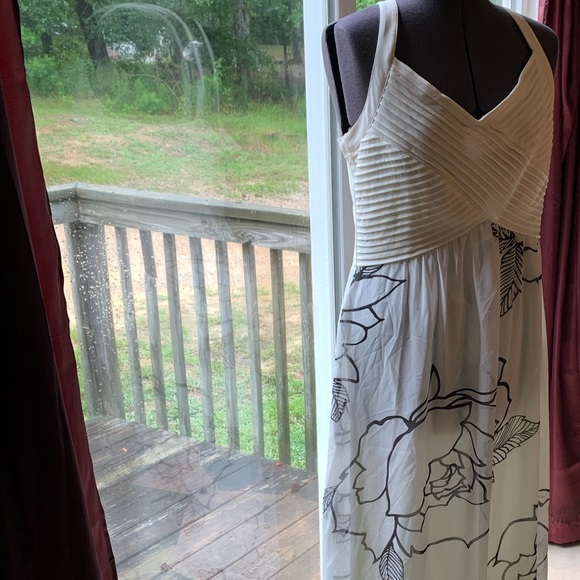 Amanda Lane maxie dress - Picture 4 of 13